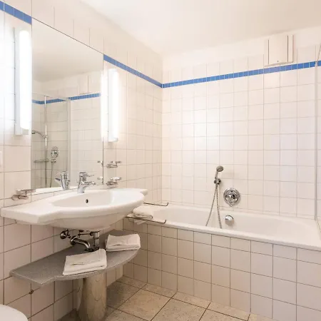 Kaiservillen Heringsdorf - Ferienwohnung Mit 1 Schlafzimmer Und Balkon D122 Экстерьер фото