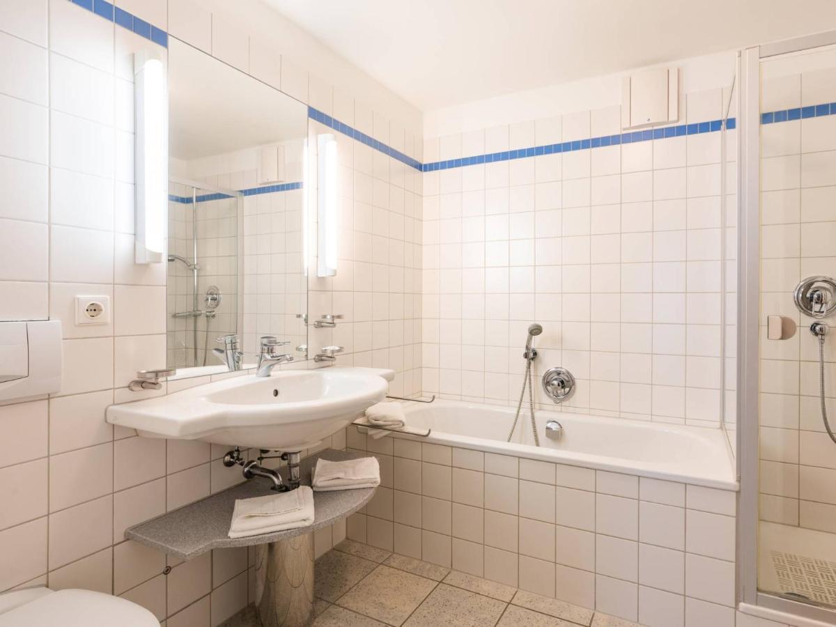 Kaiservillen - Mit 1 Schlafzimmer Und Balkon D122